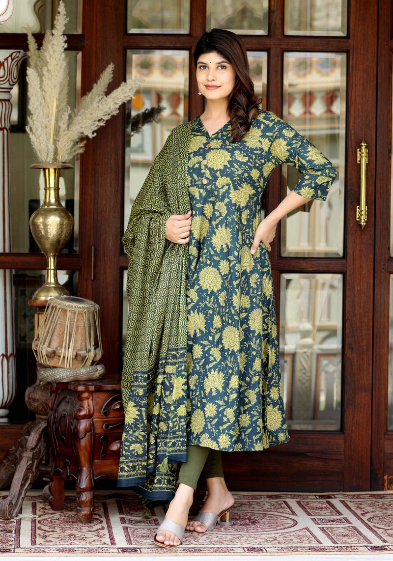 Miravan Women's Green Floral Anarkali Kurta with Dupatta - Image 5
